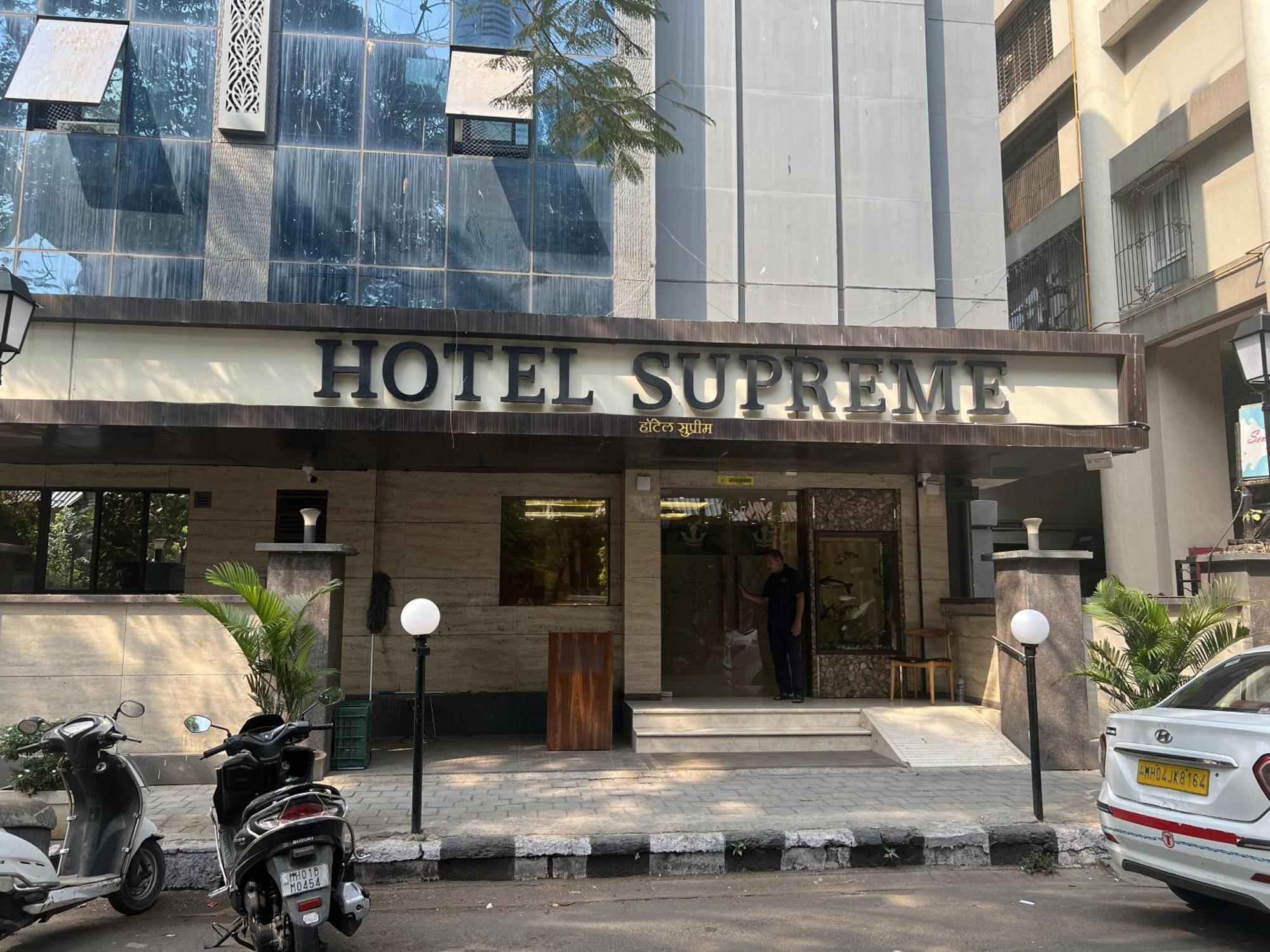 Hotel Supreme - Cuffe Parade Мумбаи Экстерьер фото